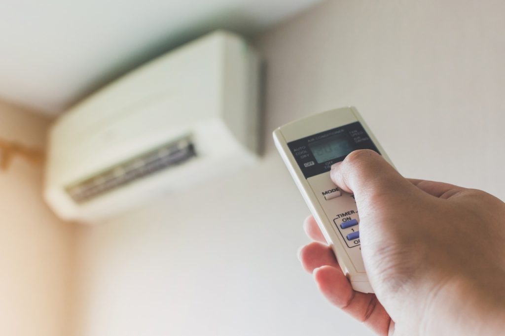 Qual o ar condicionado que melhor mantém a temperatura?