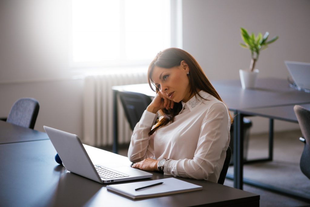 Como a temperatura do ambiente afeta a produtividade da sua empresa